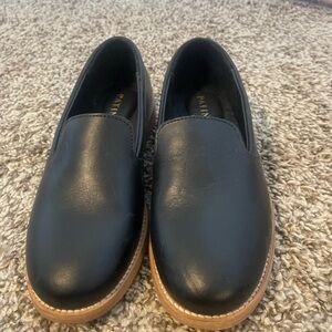 Patina Women’s Black Leather Loafers Like New